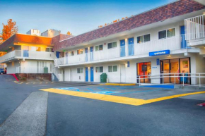 Отель Motel 6 Mammoth Lakes  Мамонт Лейкс